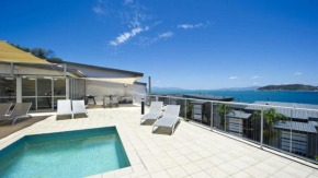 Bright Point 1406, Nelly Bay